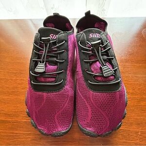 Unisex SIMARI Water Barefoot Swimming, Beach Shoes Women's Sz 40/ 9.5 Men's 7.5‎